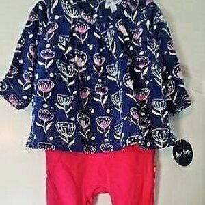 NWT le top Luxury 1 piece snap up Blue Flower Motif Top & Solid Pink Bottom